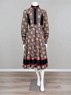 Vintage 1970s Gunne Sax Black Floral Prairie Midi Dress Velvet Trim Size 9 XXS